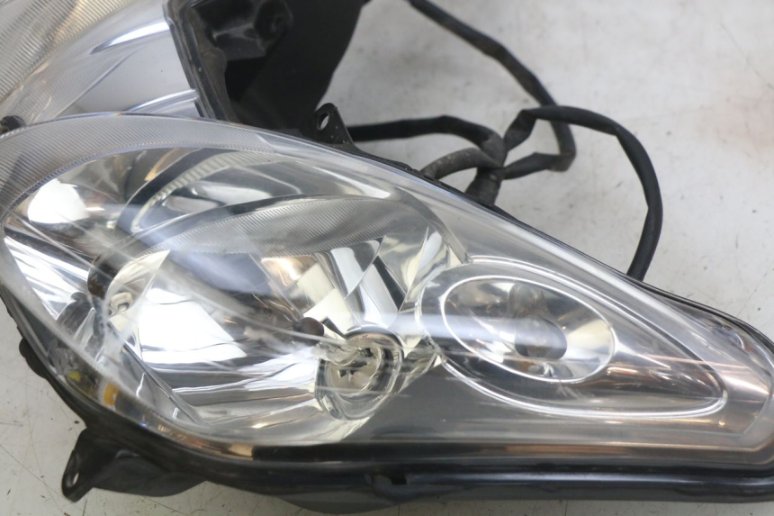 photo de FARO DELANTERO YAMAHA X-MAX XMAX 250 (2006 - 2009)