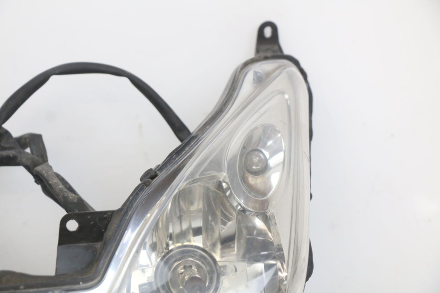 photo de FARO DELANTERO YAMAHA X-MAX XMAX 250 (2006 - 2009)