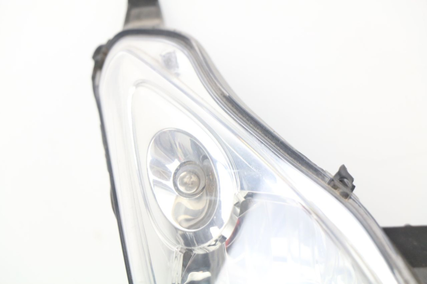 photo de FARO DELANTERO YAMAHA XMAX X-MAX 125 (2006 - 2009)