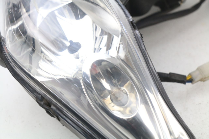 photo de FARO DELANTERO YAMAHA XMAX X-MAX 125 (2006 - 2009)