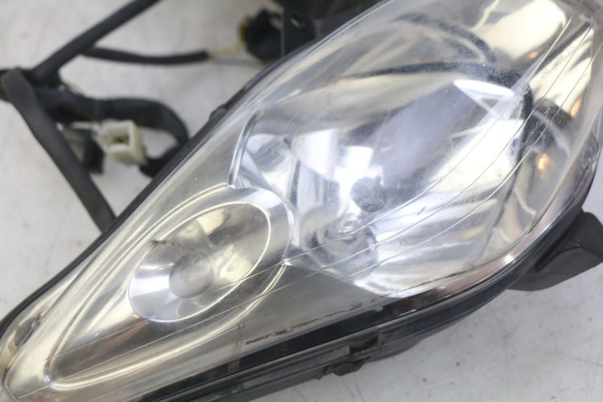 photo de FARO DELANTERO YAMAHA XMAX X-MAX 125 (2006 - 2009)