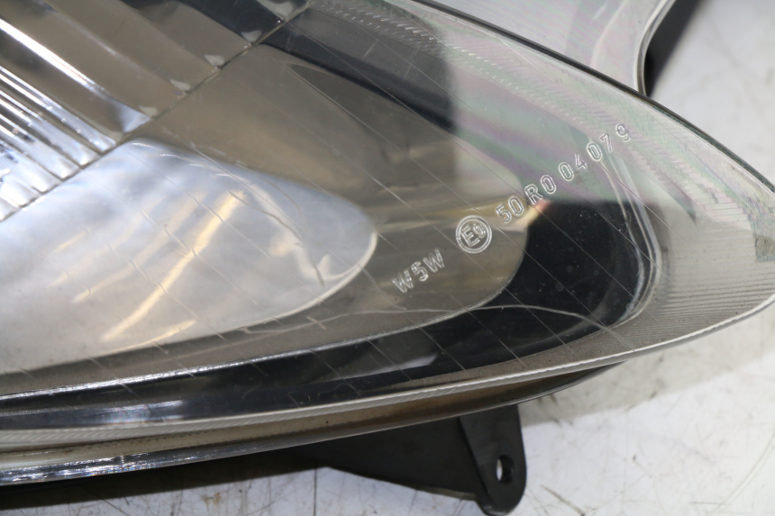 photo de FARO DELANTERO YAMAHA YP MAJESTY 125 (2002 - 2006)