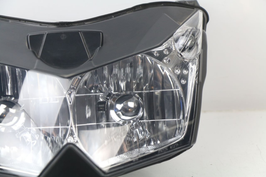 photo de FARO DELANTERO KAWASAKI Z ABS 750 (2007 - 2013)