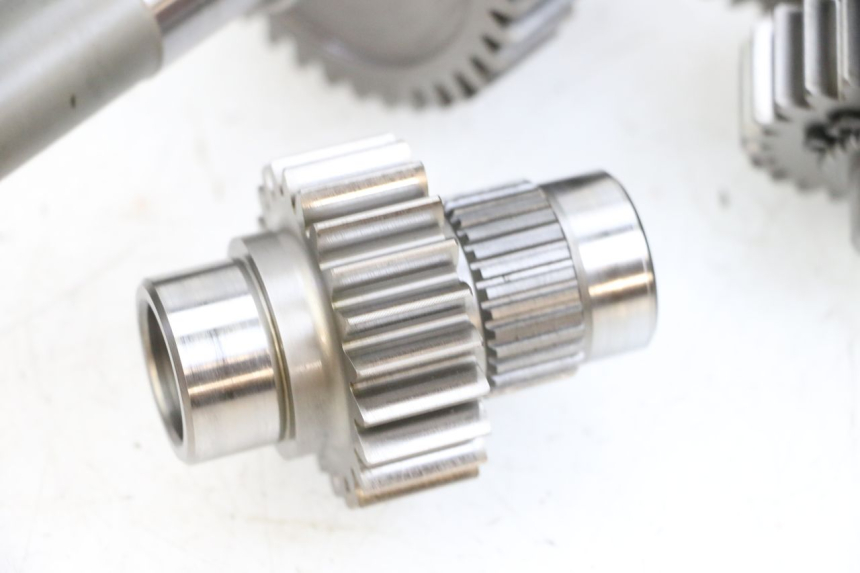 photo de ENGRANAJE TRANSMISIÓN SUZUKI BURGMAN EXECUTIVE ABS 650 (2006 - 2012) - Marcados y referencias originales