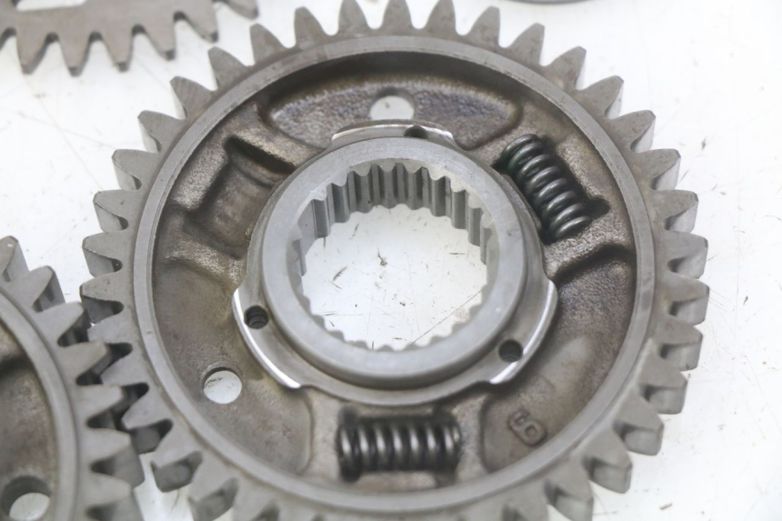 photo de PIÑÓN DE TRANSMISIÓN HONDA CBF 500 (2004 - 2007)