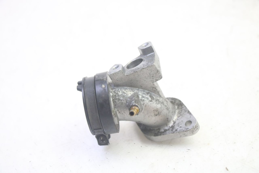 photo de TUBO DE ADMISIÓN SUZUKI BURGMAN 125 (2007 - 2014) - Zoom estado de uso