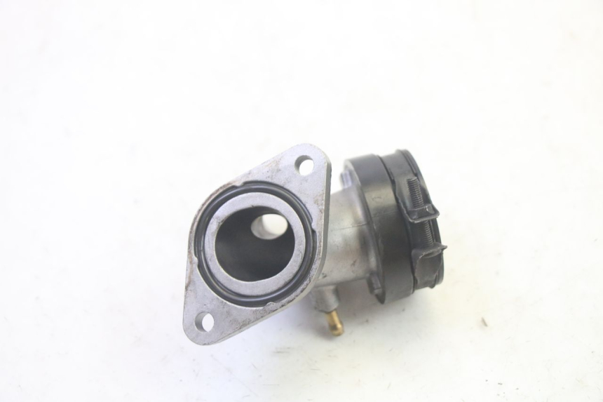 photo de TUBO DE ADMISIÓN SUZUKI BURGMAN 125 (2007 - 2014) - Vista general del producto