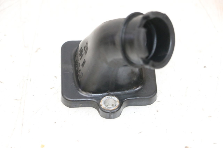 photo de TUBO DE ADMISIÓN PEUGEOT KISBEE 2T 50 (2010 - 2017) - Otra perspectiva