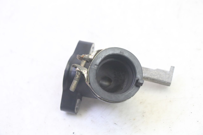 photo de TUBO DE ADMISIÓN DAELIM S1 125 (2007 - 2016) - Primer plano técnico