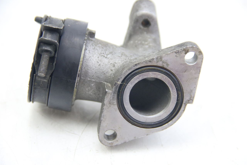 photo de TUBO DE ADMISIÓN SUZUKI SIXTEEN 125 (2008 - 2010)