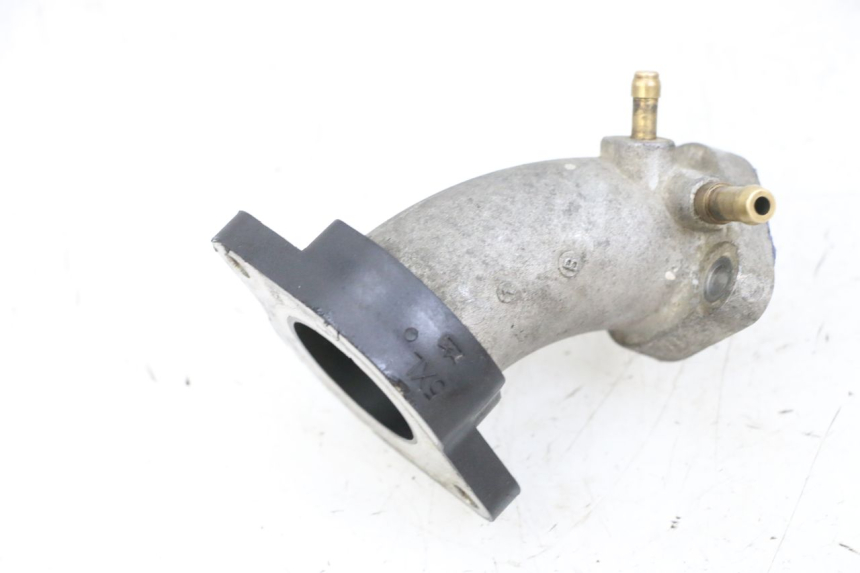 photo de TUBO DE ADMISIÓN YAMAHA YP MAJESTY 125 (2002 - 2006) - Detalle de la pieza