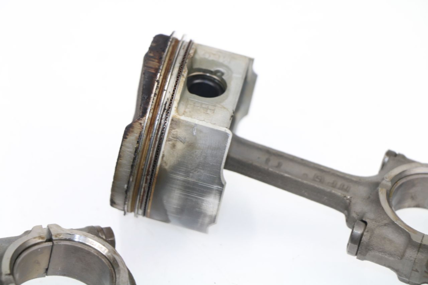 photo de PISTON HONDA CBF N 600 (2008 - 2010)