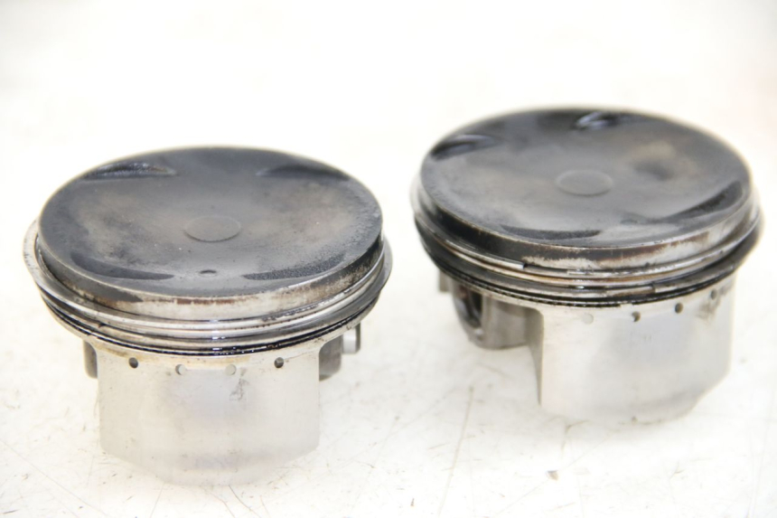 photo de PISTON YAMAHA XP T-MAX TMAX 500 (2004 - 2007)