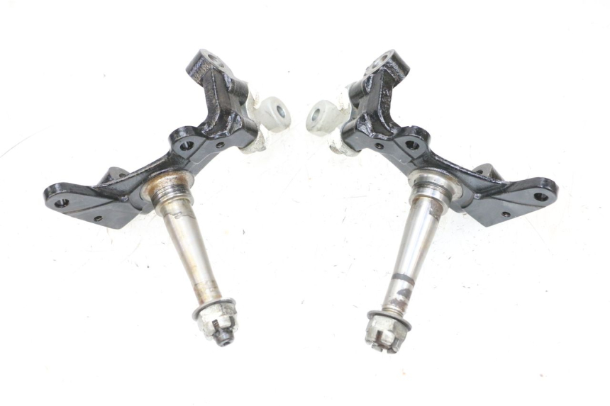 photo de MANGUETA PRENDEDORES YAMAHA YFM R RAPTOR 250 (2008 - 2014) - Detalles de los puntos de fijación