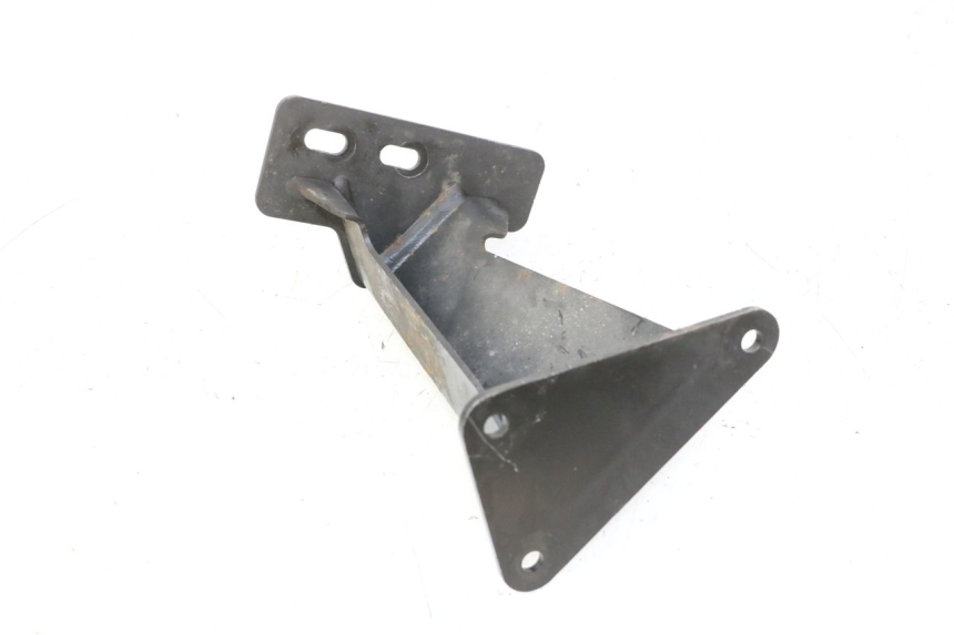 photo de SOPORTE ESTRIBERA TRASERA DERECHA QUADRO 4 4D 350 (2015 - 2018)