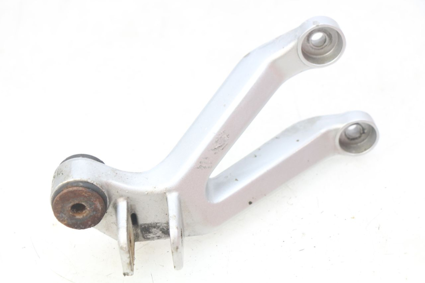 photo de SOPORTE ESTRIBERA TRASERA DERECHA HONDA CBR RR FIREBLADE 900 (1992 - 1994)