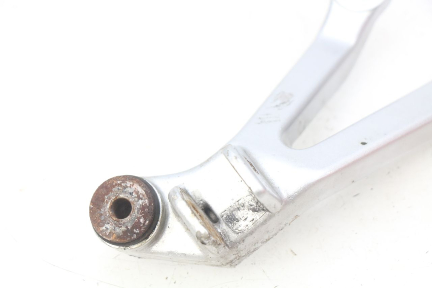 photo de SOPORTE ESTRIBERA TRASERA DERECHA HONDA CBR RR FIREBLADE 900 (1992 - 1994)