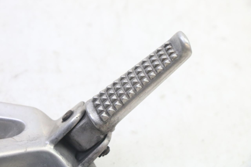 photo de SOPORTE ESTRIBERA TRASERA DERECHA HONDA CBR RR FIREBLADE 900 (1992 - 1994)
