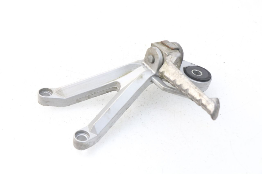 photo de SOPORTE ESTRIBERA TRASERA DERECHA HYOSUNG COMET GTR 125 (2007 - 2014)
