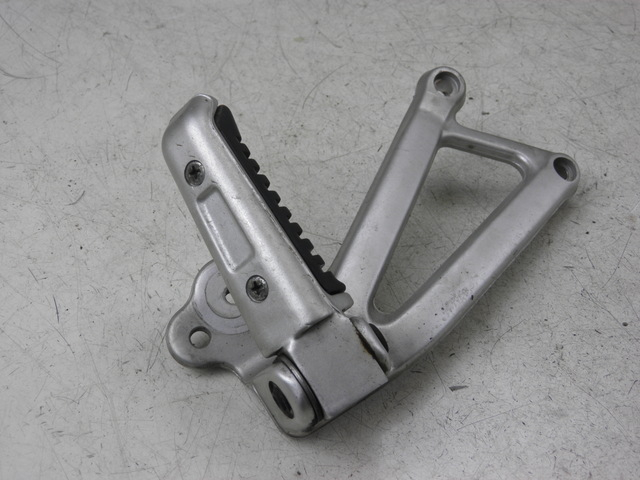 photo de SOPORTE ESTRIBERA TRASERA DERECHA DUCATI ST3 ABS 992 (2006 - 2007)