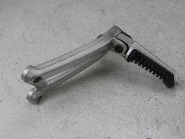 photo de SOPORTE ESTRIBERA TRASERA DERECHA DUCATI ST3 ABS 992 (2006 - 2007)