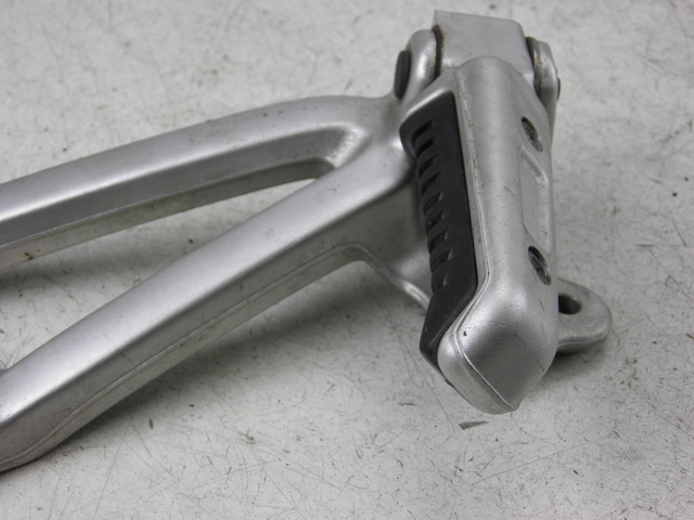 photo de SOPORTE ESTRIBERA TRASERA DERECHA DUCATI ST3 ABS 992 (2006 - 2007)