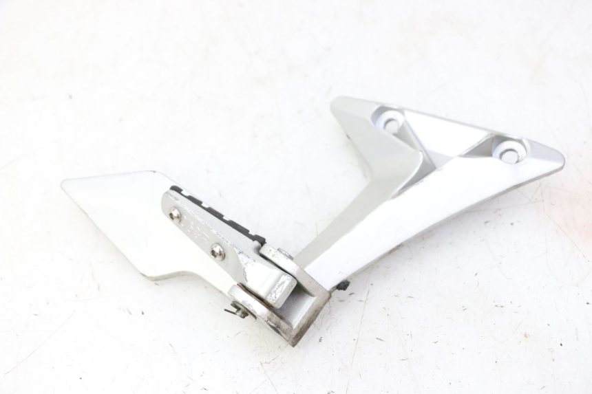 photo de SOPORTE ESTRIBERA TRASERA DERECHA STAHO FH 50 (2018 - 2019)