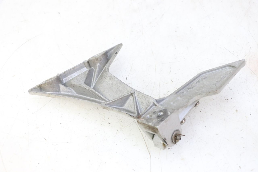 photo de SOPORTE ESTRIBERA TRASERA DERECHA STAHO FH 50 (2018 - 2019)