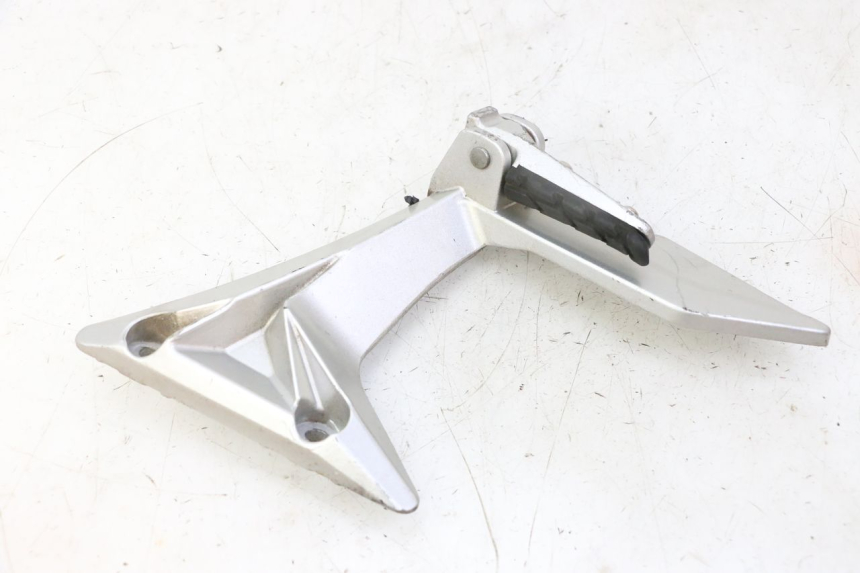 photo de SOPORTE ESTRIBERA TRASERA DERECHA STAHO FH 50 (2018 - 2019)