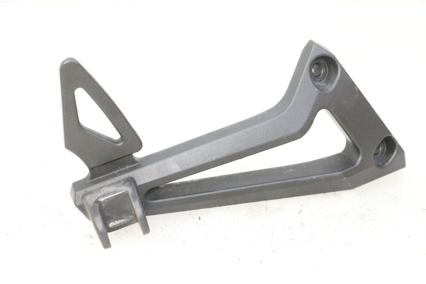 photo de SOPORTE ESTRIBERA TRASERA DERECHA YAMAHA FZ6 FAZER S2 600 (2007 - 2011)