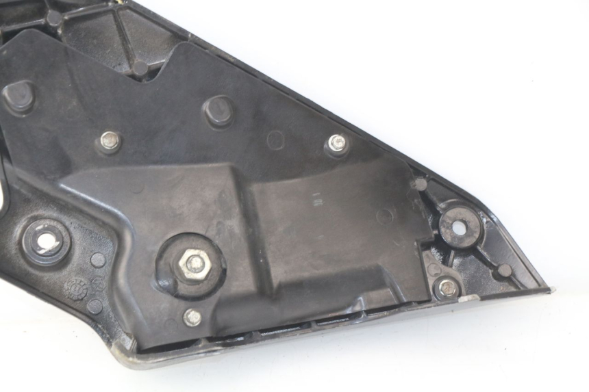 photo de PLATINA APOYA PIE TRASERO DERECHO GILERA NEXUS 125 (2009 - 2013)