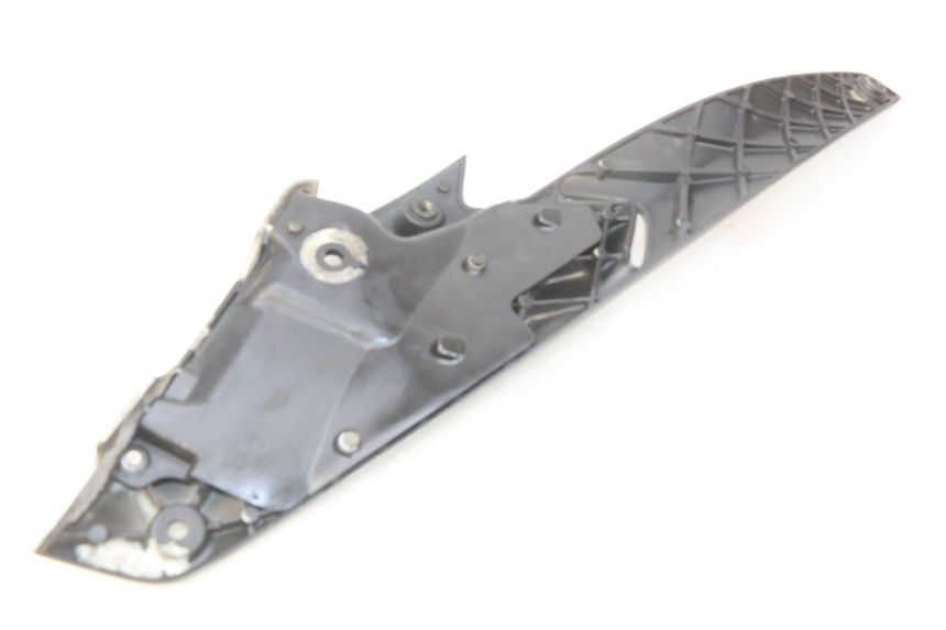 photo de PLATINA APOYA PIE TRASERO DERECHO GILERA NEXUS 125 (2009 - 2013)