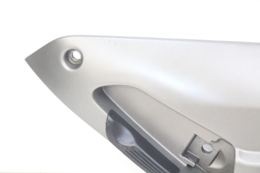 photo de PLATINA APOYA PIE TRASERO DERECHO GILERA NEXUS 125 (2009 - 2013)