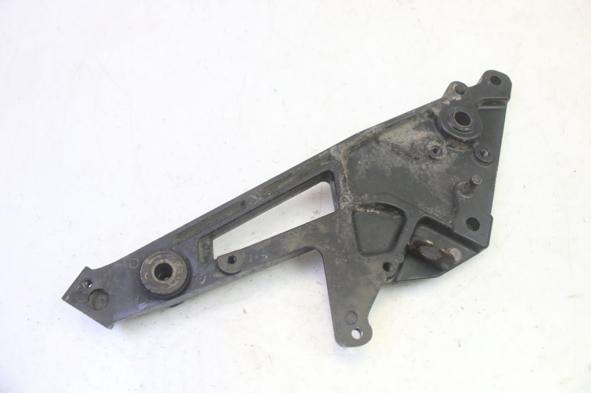 photo de SOPORTE ESTRIBERA TRASERA DERECHA KAWASAKI GPZ RX 1000 (1986 - 1988) - Vista general del producto
