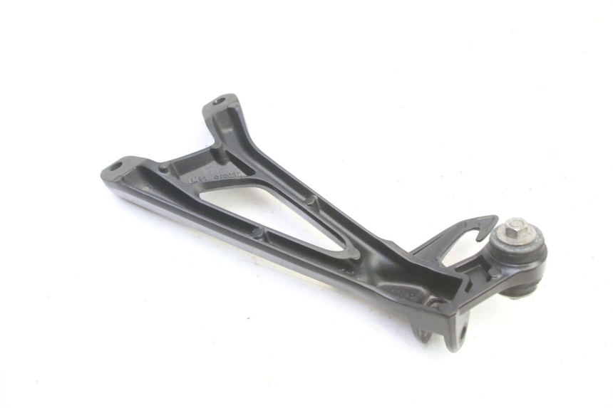 photo de SOPORTE ESTRIBERA TRASERA DERECHA SUZUKI GSR 750 (2011 - 2017)
