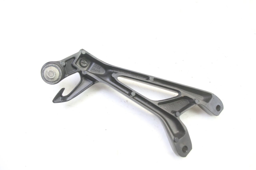 photo de SOPORTE ESTRIBERA TRASERA DERECHA SUZUKI GSR 750 (2011 - 2017)
