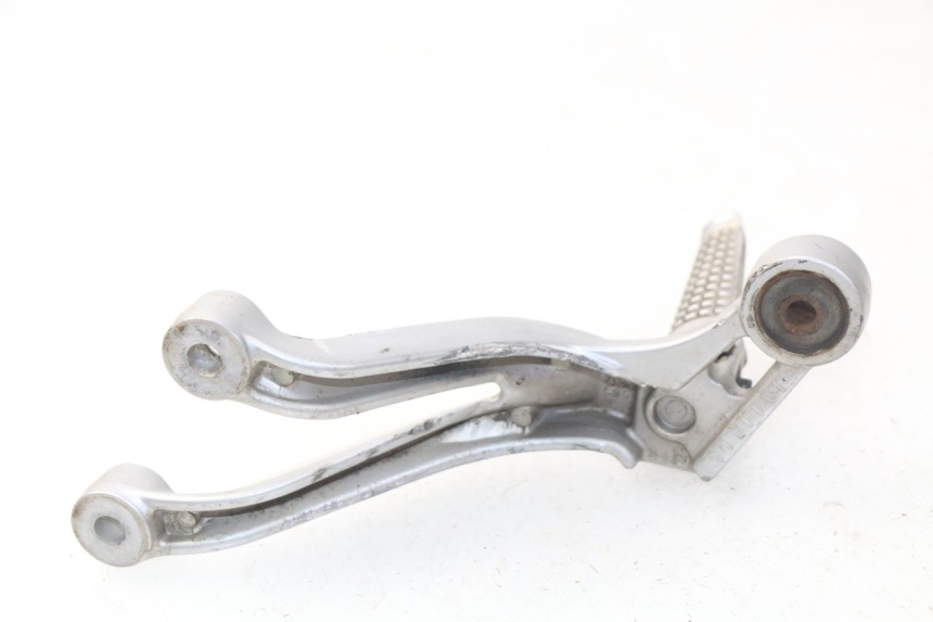 photo de SOPORTE ESTRIBERA TRASERA DERECHA SUZUKI GSX-R GSXR 600 (2001 - 2003)