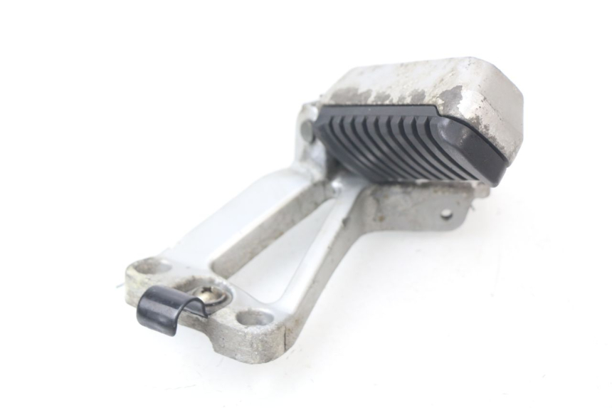 photo de SOPORTE ESTRIBERA TRASERA DERECHA KAWASAKI GTR 1000 (1994 - 2004)