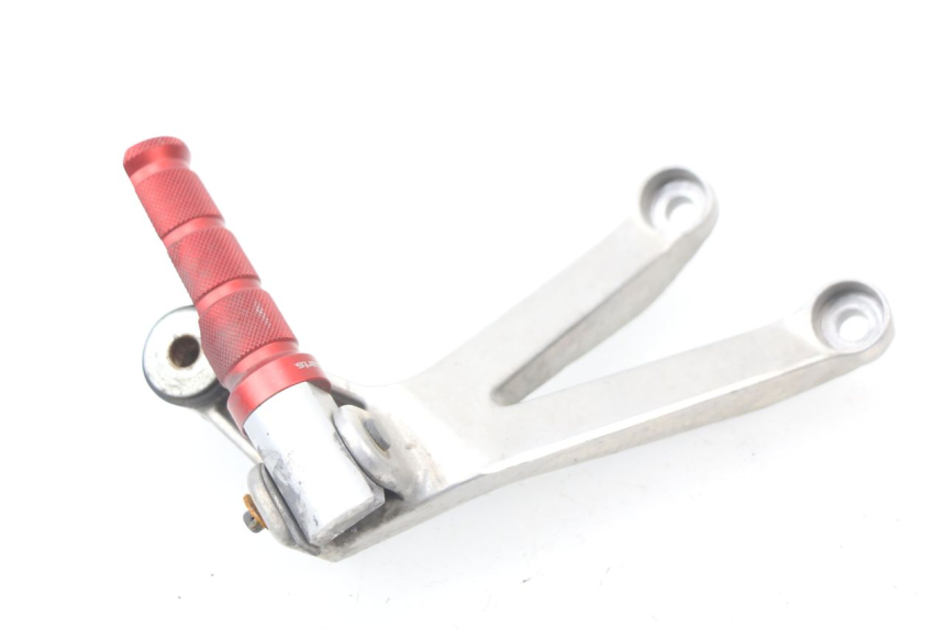 photo de SOPORTE ESTRIBERA TRASERA DERECHA HONDA CBR 929 RR FIREBLADE 900 (2000 - 2001)
