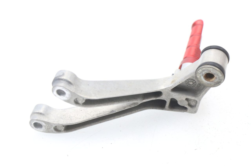 photo de SOPORTE ESTRIBERA TRASERA DERECHA HONDA CBR 929 RR FIREBLADE 900 (2000 - 2001)