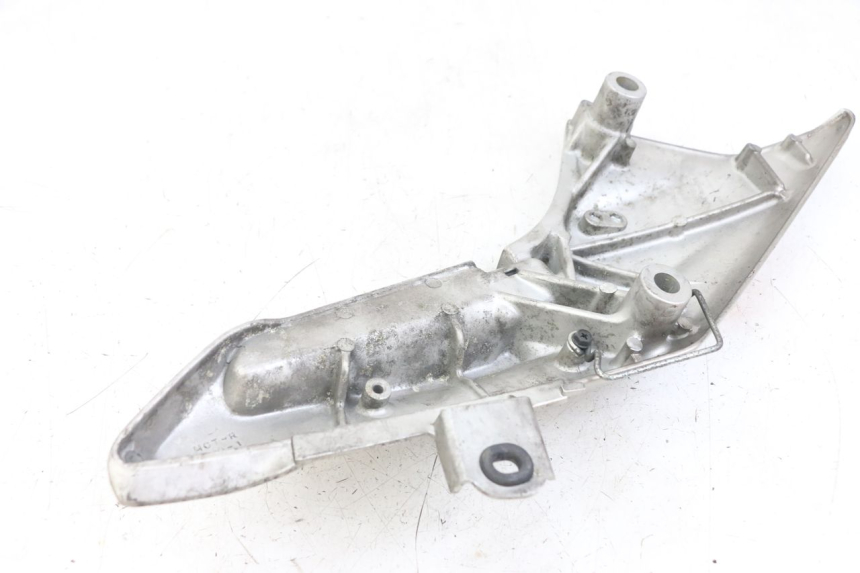 photo de SOPORTE ESTRIBERA TRASERA DERECHA HONDA FJS SILVERWING SILVER WING 600 (2001 - 2010)