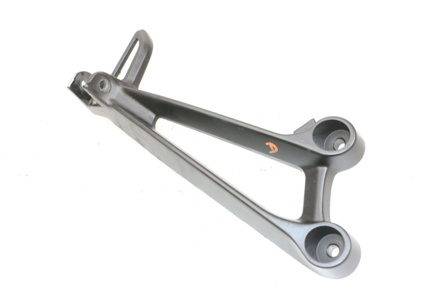 photo de SOPORTE ESTRIBERA TRASERA DERECHA YAMAHA MT-07 MT07 ABS 700 (2018 - 2020) - Vista general del producto