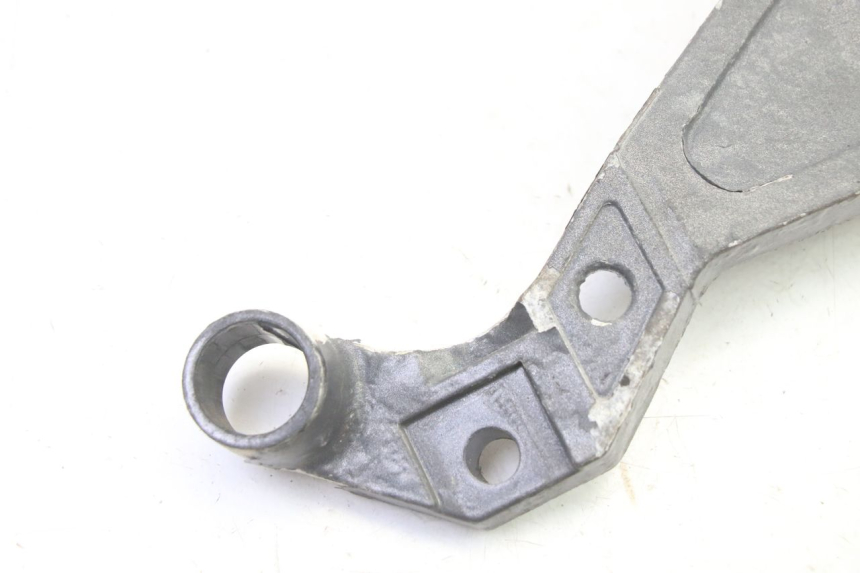 photo de SOPORTE ESTRIBERA TRASERA DERECHA TRIUMPH SPRINT 900 (1995 - 1998)