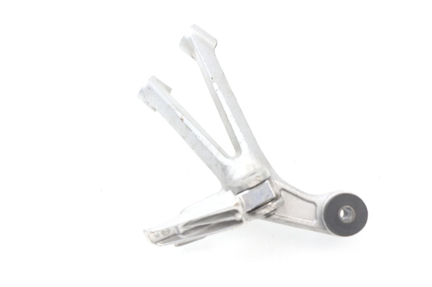 photo de SOPORTE ESTRIBERA TRASERA DERECHA SUZUKI GSX-R GSXR 600 (2008 - 2010)