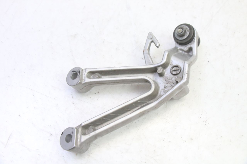 photo de SOPORTE ESTRIBERA TRASERA DERECHA SUZUKI SV S 650 (2003 - 2009)