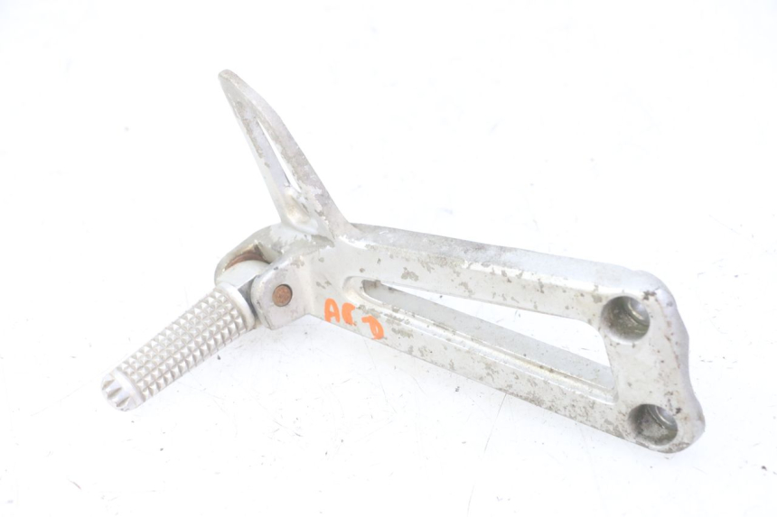 photo de PLATINA APOYA PIE TRASERO DERECHO YAMAHA TDR DELTABOX 125 (1993 - 2003)