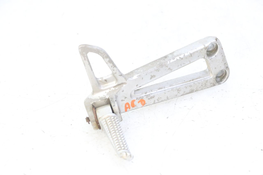 photo de PLATINA APOYA PIE TRASERO DERECHO YAMAHA TDR DELTABOX 125 (1993 - 2003)