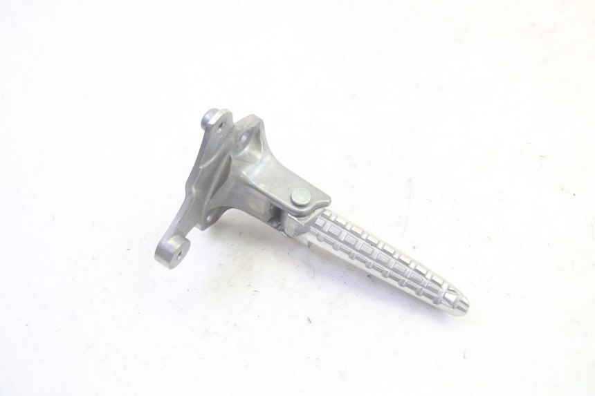 photo de SOPORTE ESTRIBERA TRASERA DERECHA YAMAHA TRICITY 300 (2020 - 2024) - Vista principal