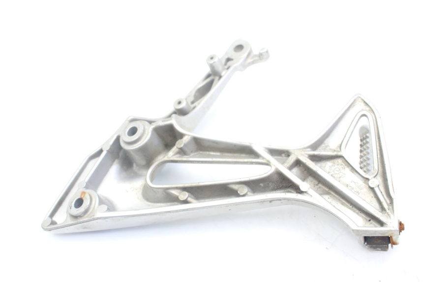 photo de PLATINA APOYA PIE TRASERO DERECHO HONDA VFR VTEC RC46 800 (2002 - 2013)