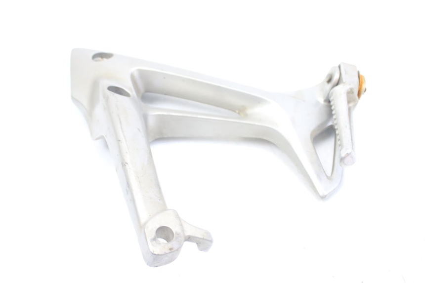 photo de PLATINA APOYA PIE TRASERO DERECHO HONDA VFR VTEC RC46 800 (2002 - 2013)